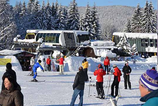 Wintersport skigebied Harrachov