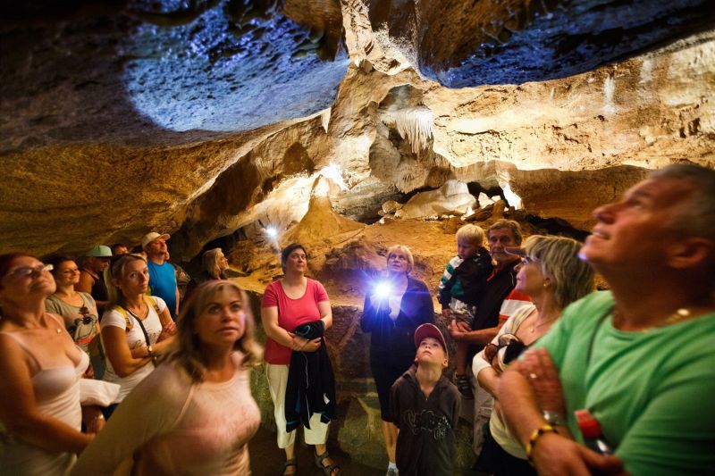 Koněpruské-jeskyně-grotten