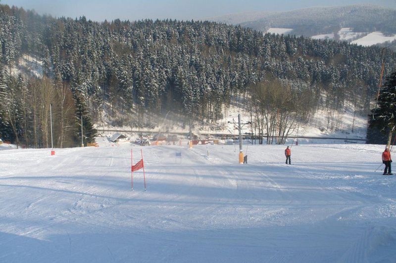 Skiën in Svoboda nad Upou