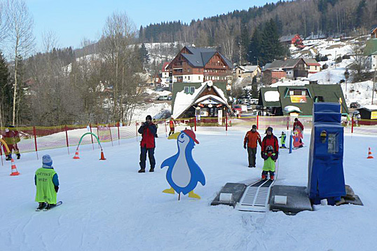 Skiën voor kinderen in Tanvaldsky Spicak